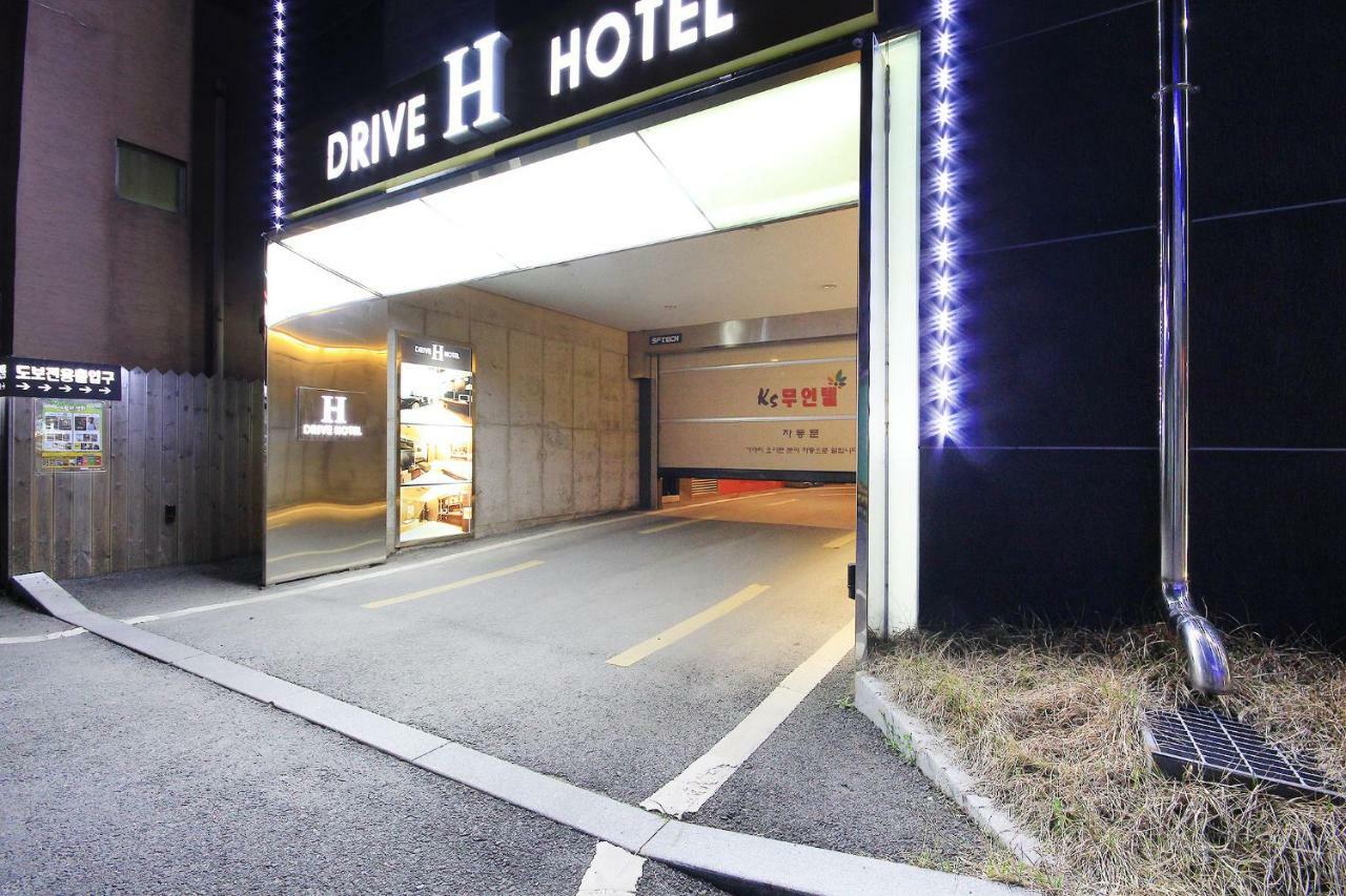 H Drive Hotel Iksan Εξωτερικό φωτογραφία