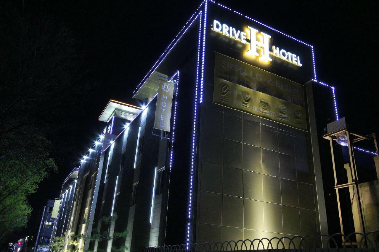 H Drive Hotel Iksan Εξωτερικό φωτογραφία