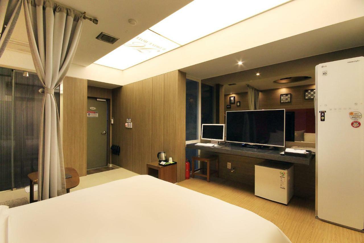 H Drive Hotel Iksan Εξωτερικό φωτογραφία